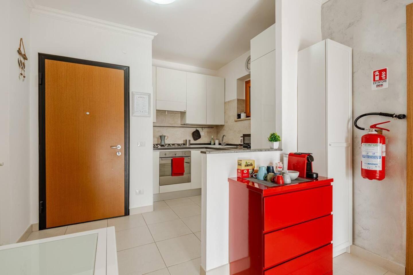 Laurentina House, Accogliente Bilocale A Sud * Rom