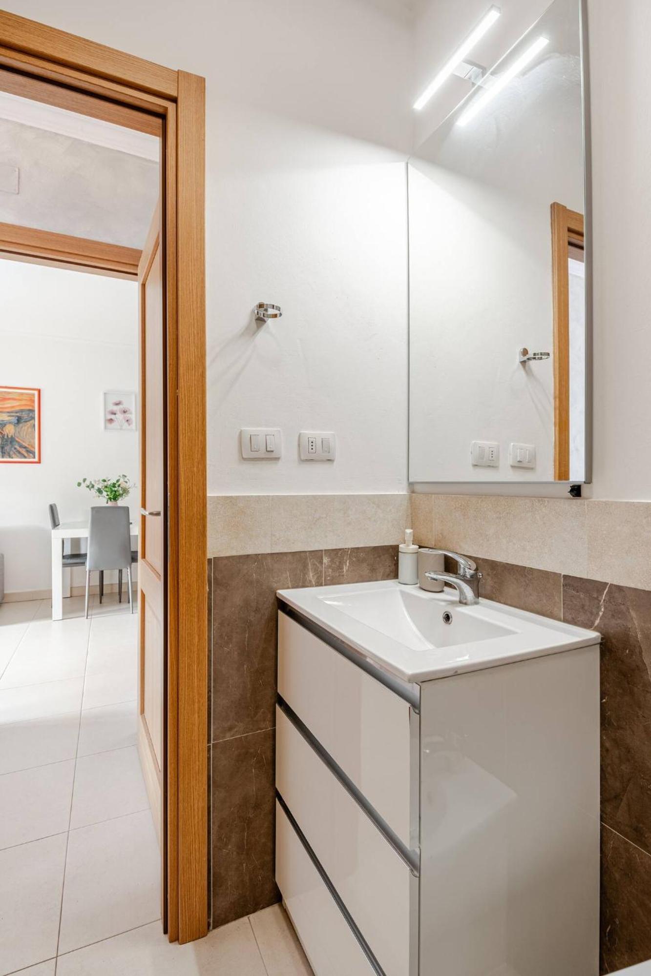 Laurentina House, Accogliente Bilocale A Sud Apartment