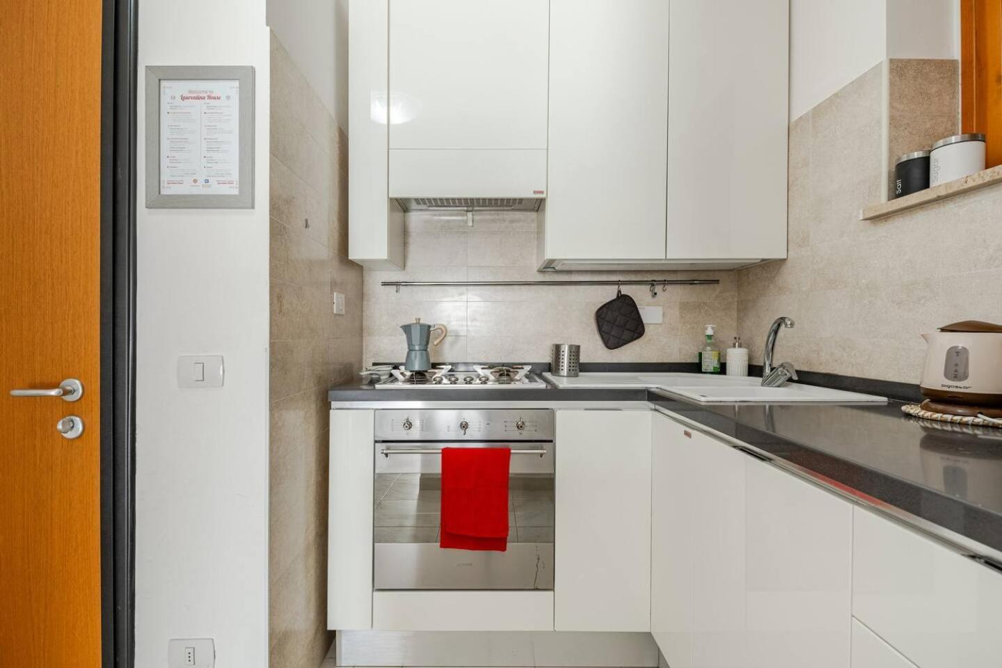Apartment Laurentina House, Accogliente Bilocale A Sud *